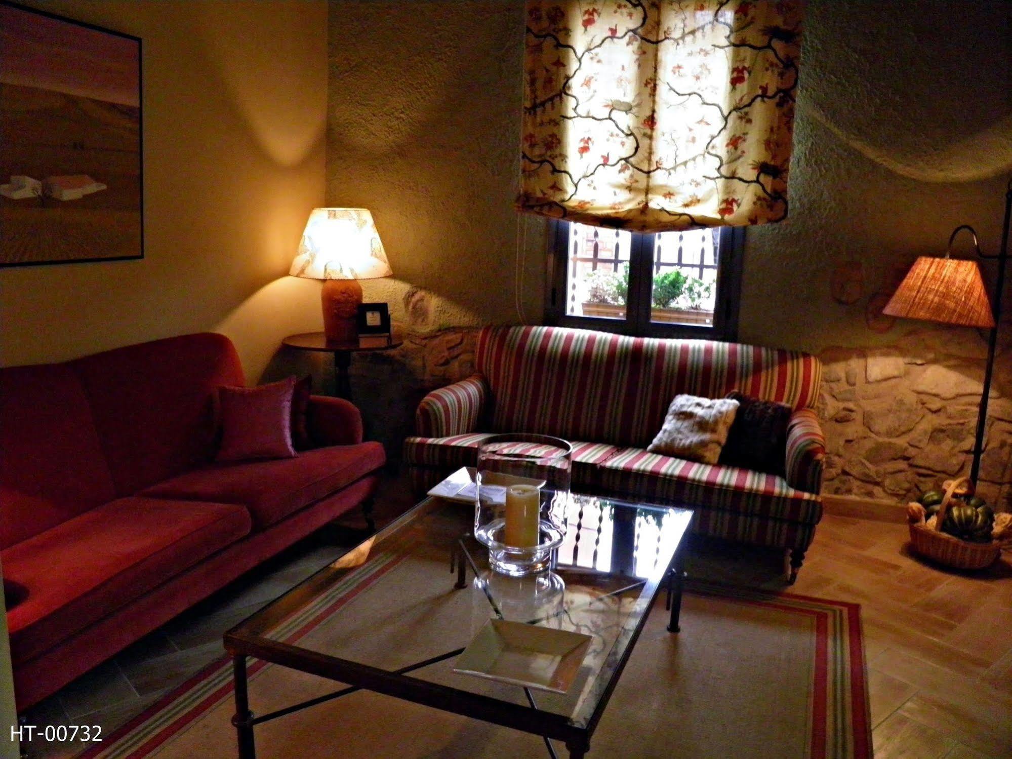 Sant Jordi Hotel Montbrio del Camp Bagian luar foto